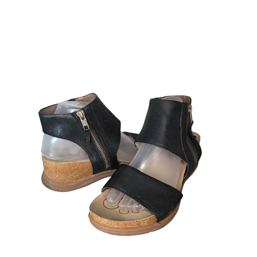 Bionica Black Leather Wedge Sandals Womens 9M Zip Comfort Cork Footbed